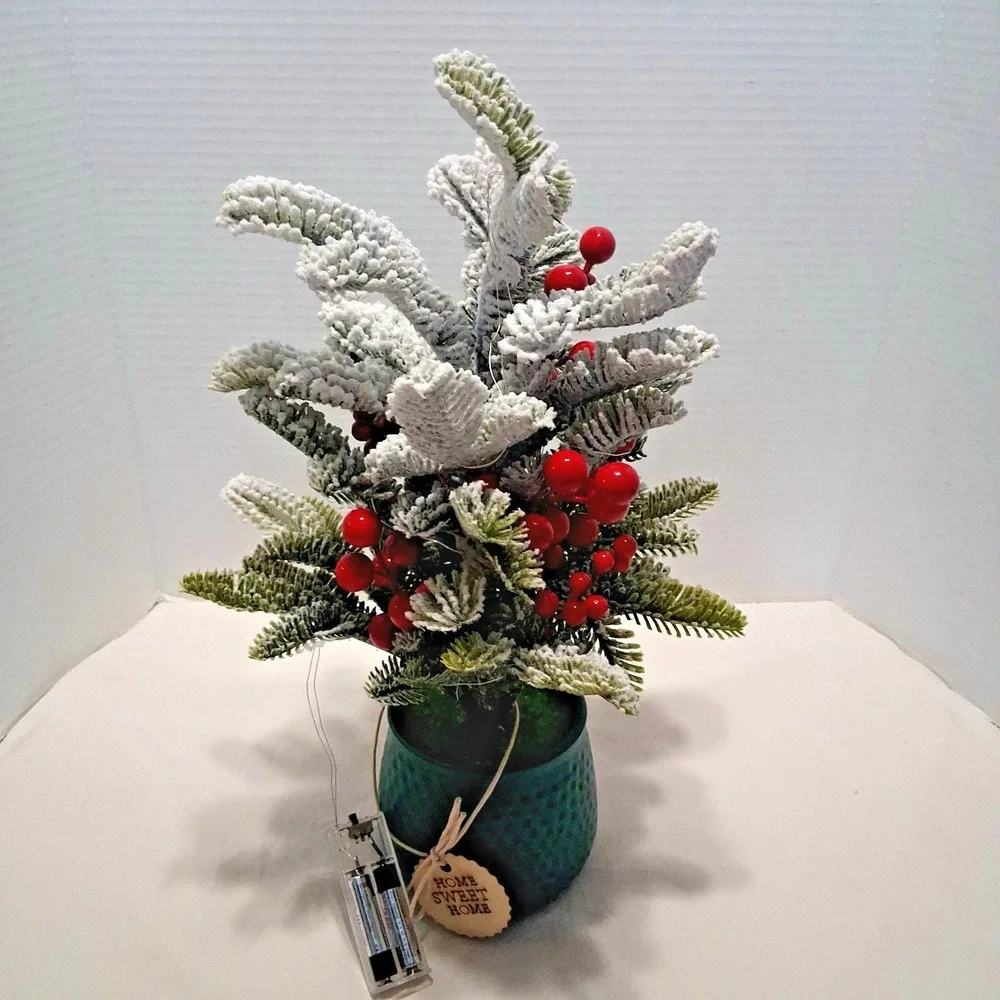 Christmas Tree with‎ Red Berries Pot Home Sweet Home Decor Light Up Battery Pack